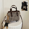 CheckeredChic Bag – Timeless Elegance with a Modern Twist! 